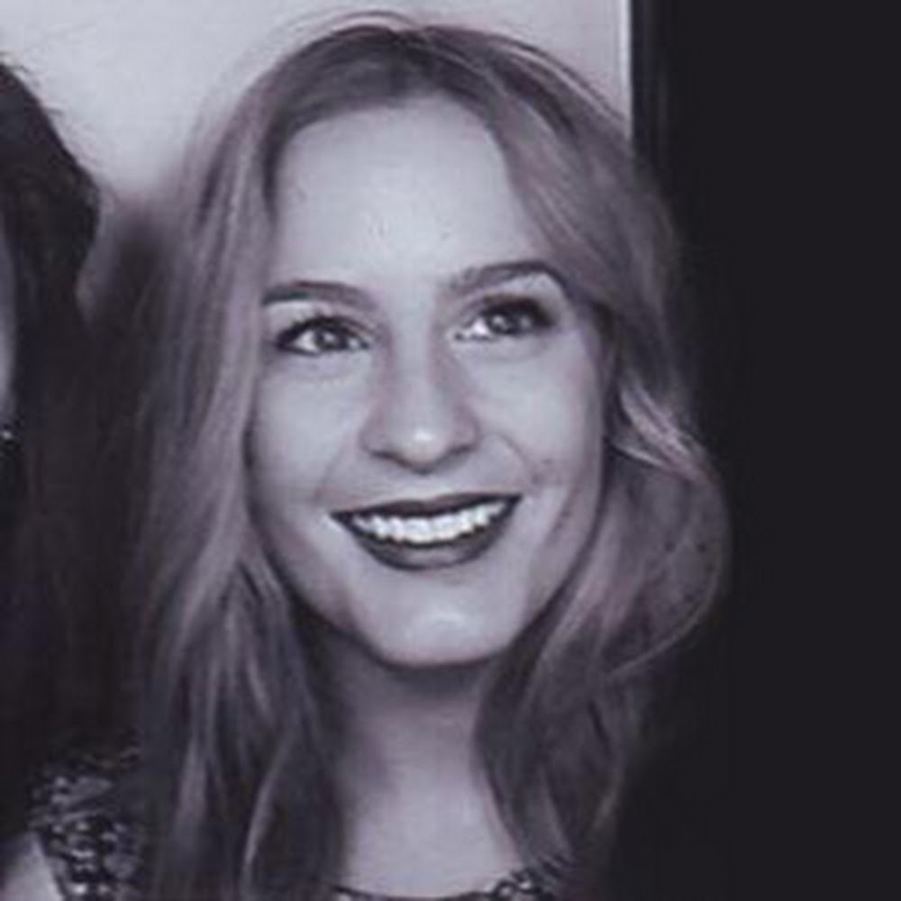 Meet your Posher, Hayley